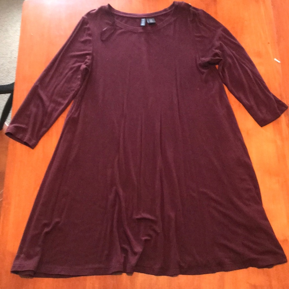 Maroon 3/4 sleeve dress